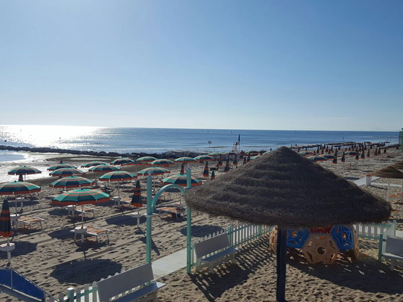 Spiaggia Fano Foto Bagni Torrette